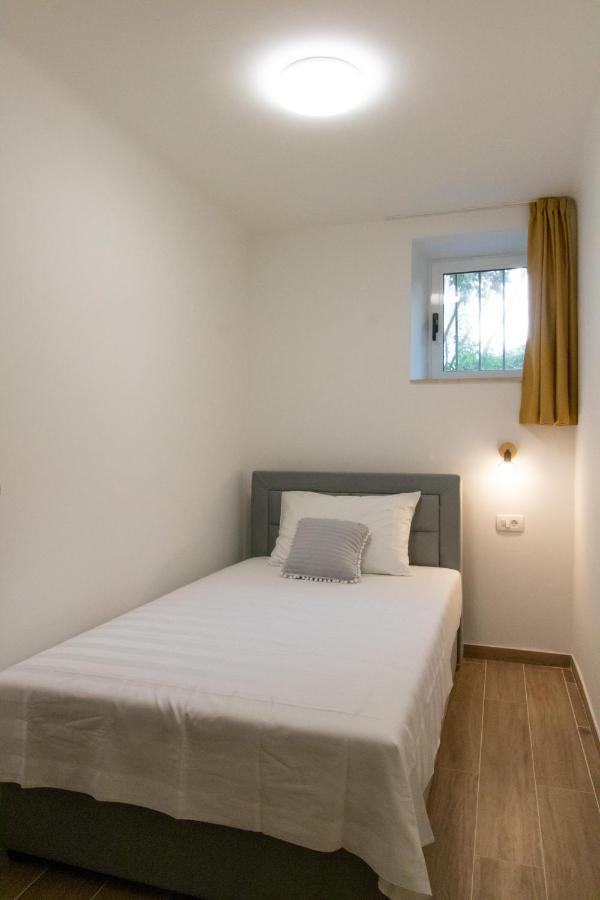 Lily Split Center Apartment ภายนอก รูปภาพ