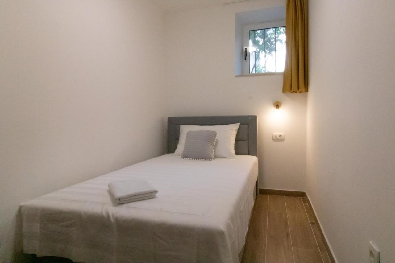 Lily Split Center Apartment ภายนอก รูปภาพ