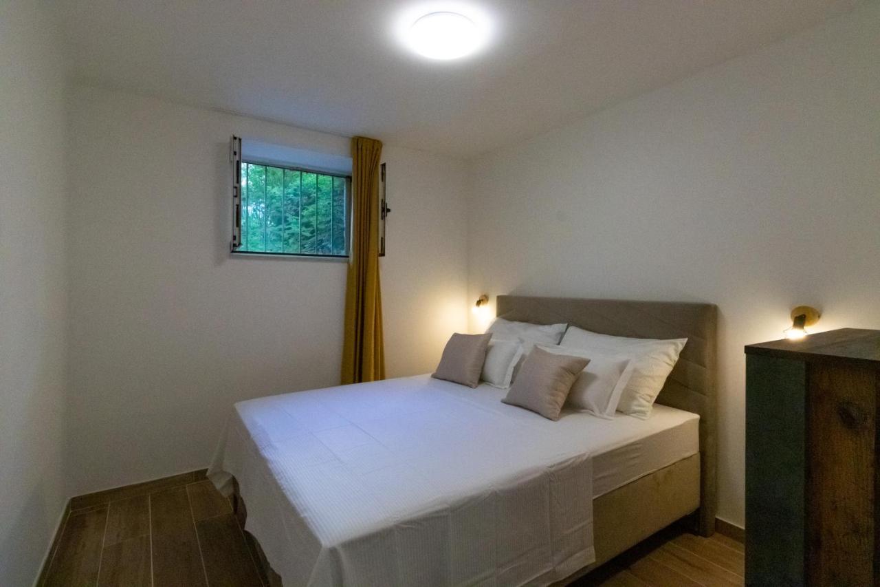 Lily Split Center Apartment ภายนอก รูปภาพ