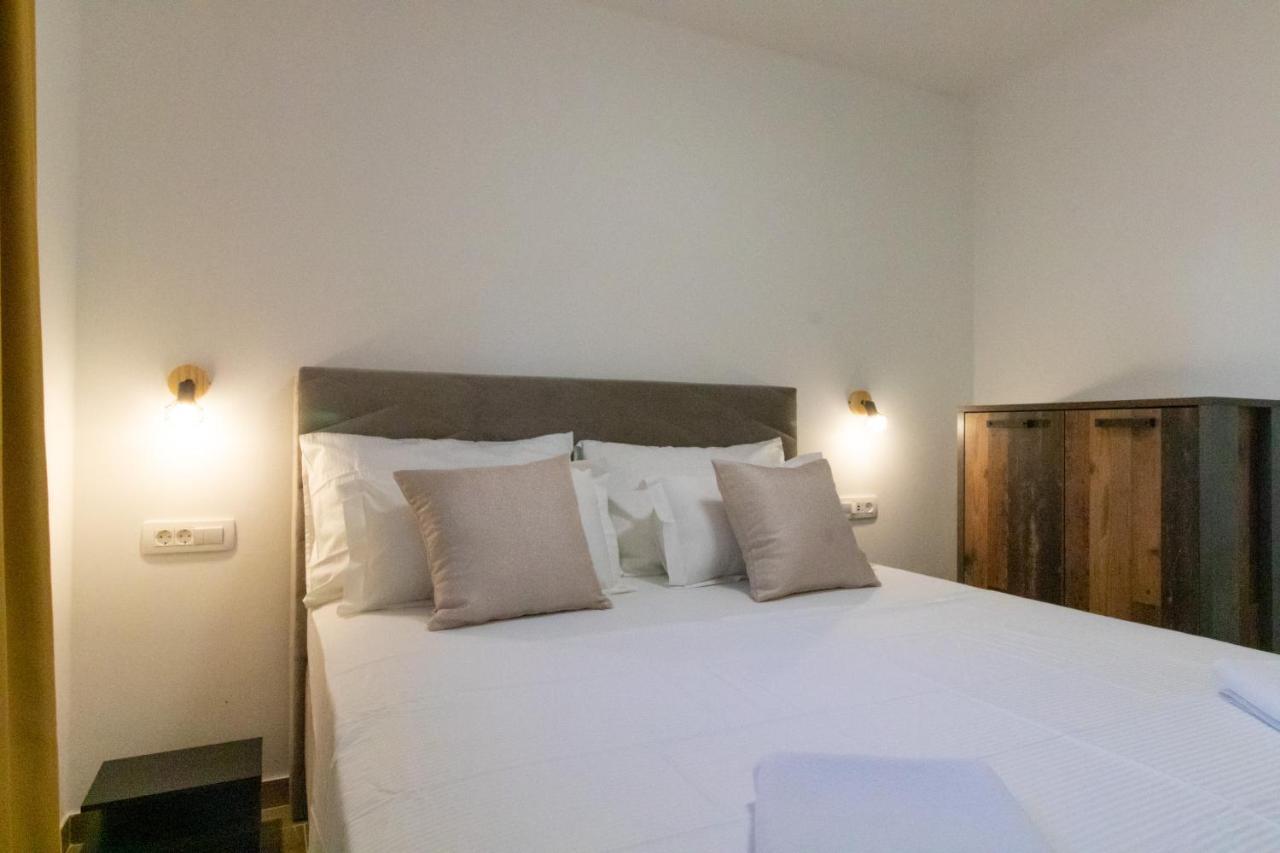 Lily Split Center Apartment ภายนอก รูปภาพ